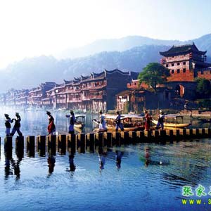 LH線：鳳凰古城、古苗寨神秘湘西一日游！